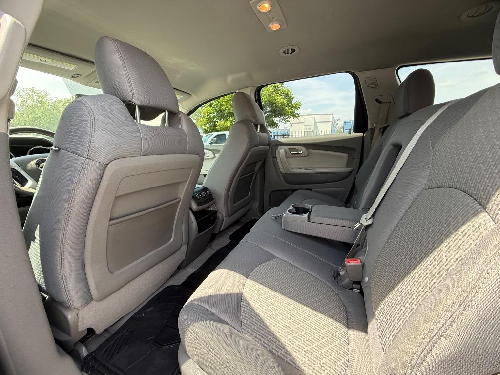 2012 Chevrolet Traverse - $8,990