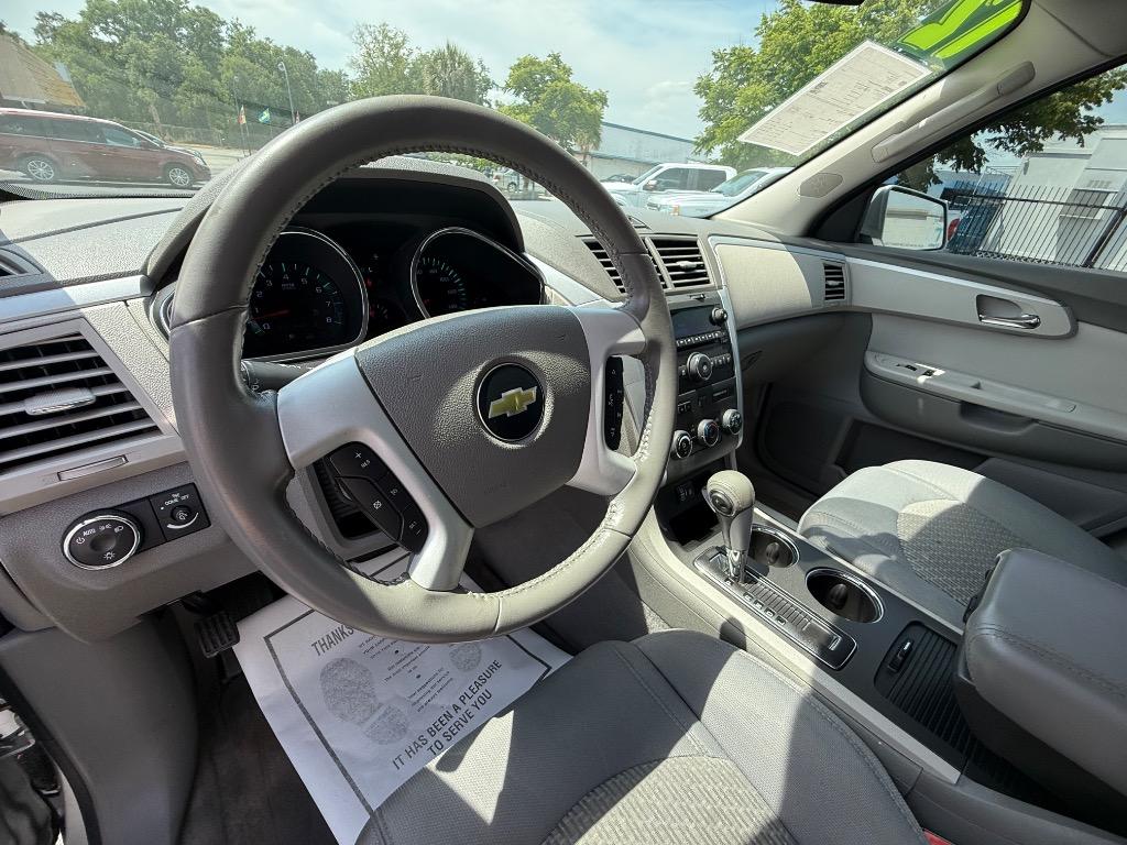 2012 Chevrolet Traverse - $8,990