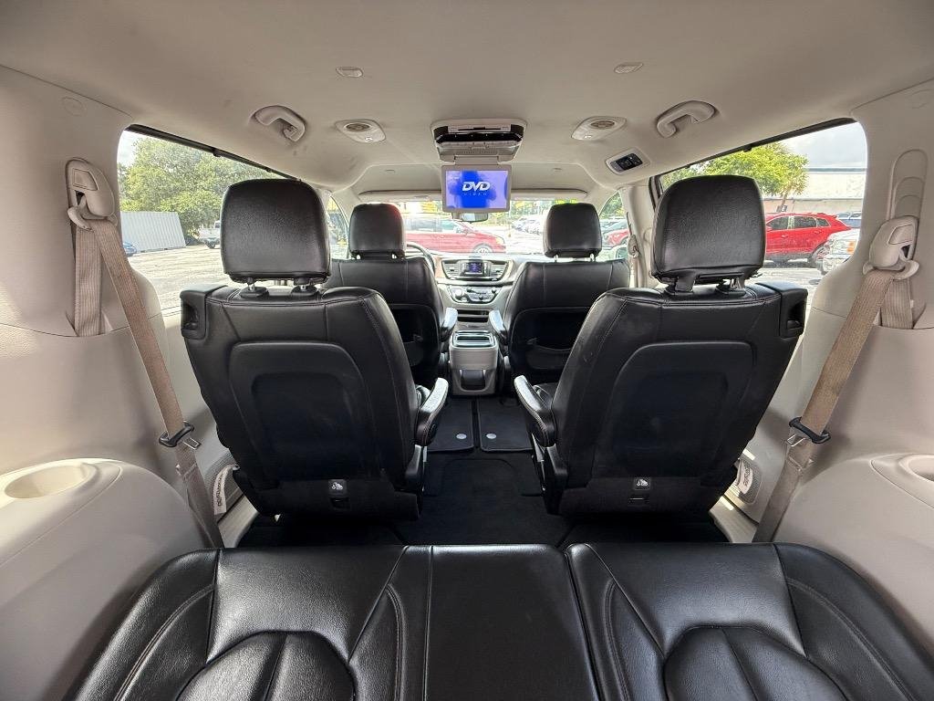 2017 Chrysler Pacifica - $14,990