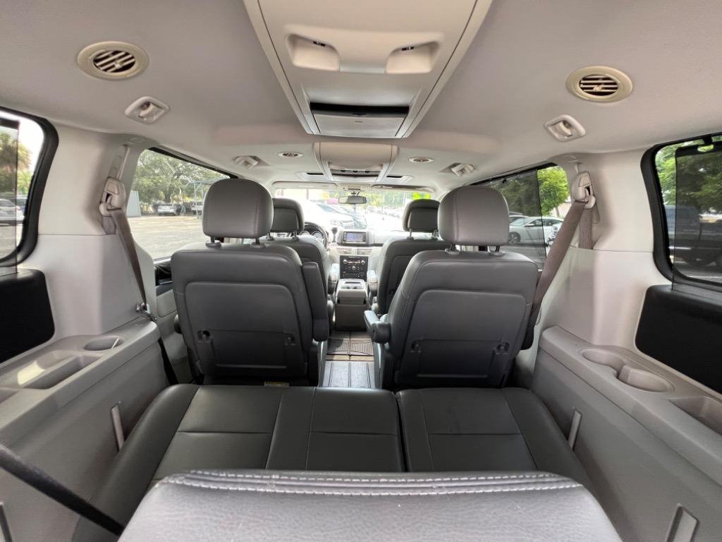 2012 Volkswagen Routan - $3,990