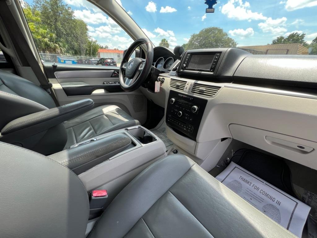 2012 Volkswagen Routan - $3,990