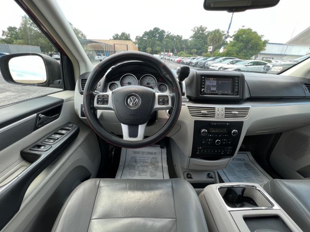 2012 Volkswagen Routan - $3,990