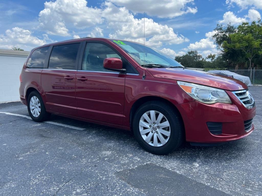 2012 Volkswagen Routan - $3,990