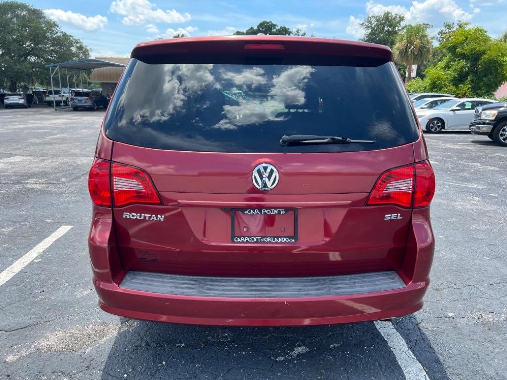 2012 Volkswagen Routan - $3,990