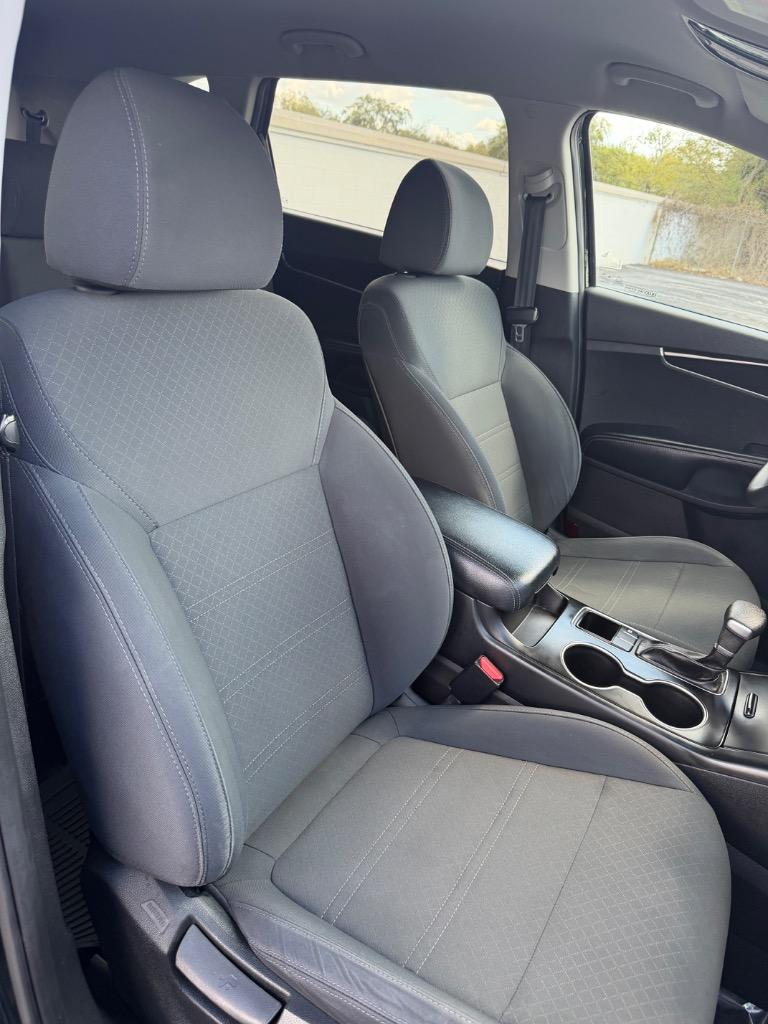 2020 Kia Sorento - $18,990
