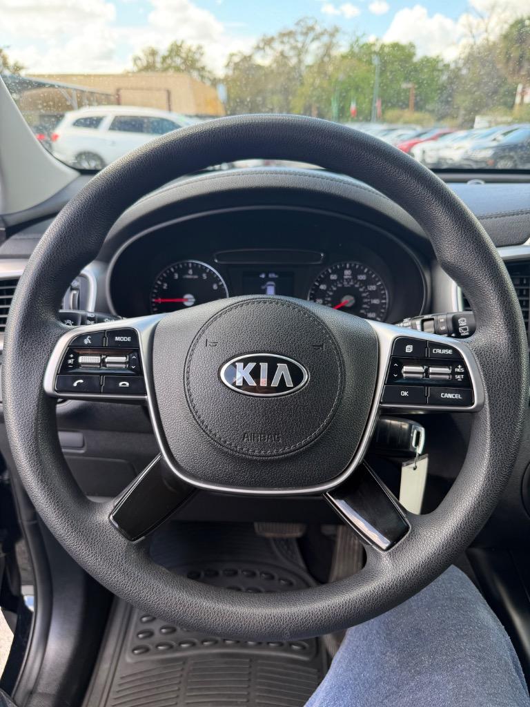 2020 Kia Sorento - $18,990