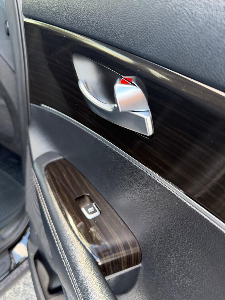 2020 Kia Sorento - $18,990