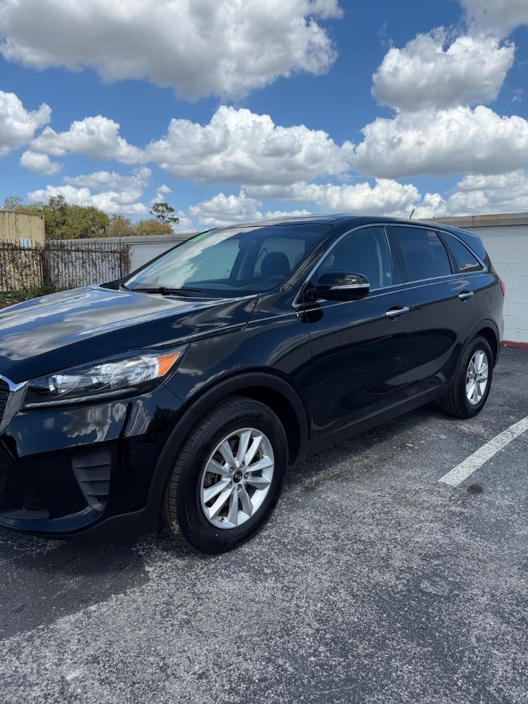 2020 Kia Sorento - $18,990