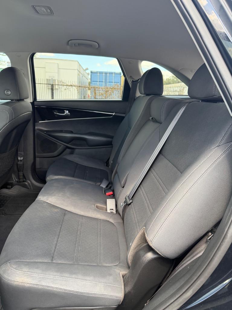 2020 Kia Sorento - $18,990