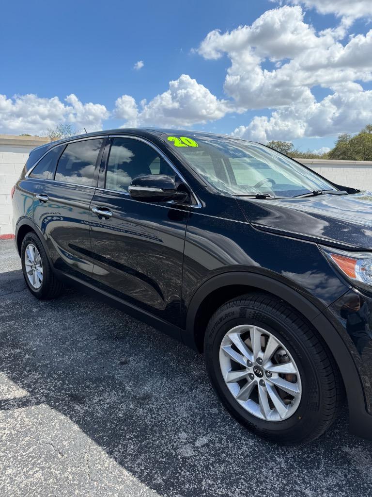 2020 Kia Sorento - $18,990