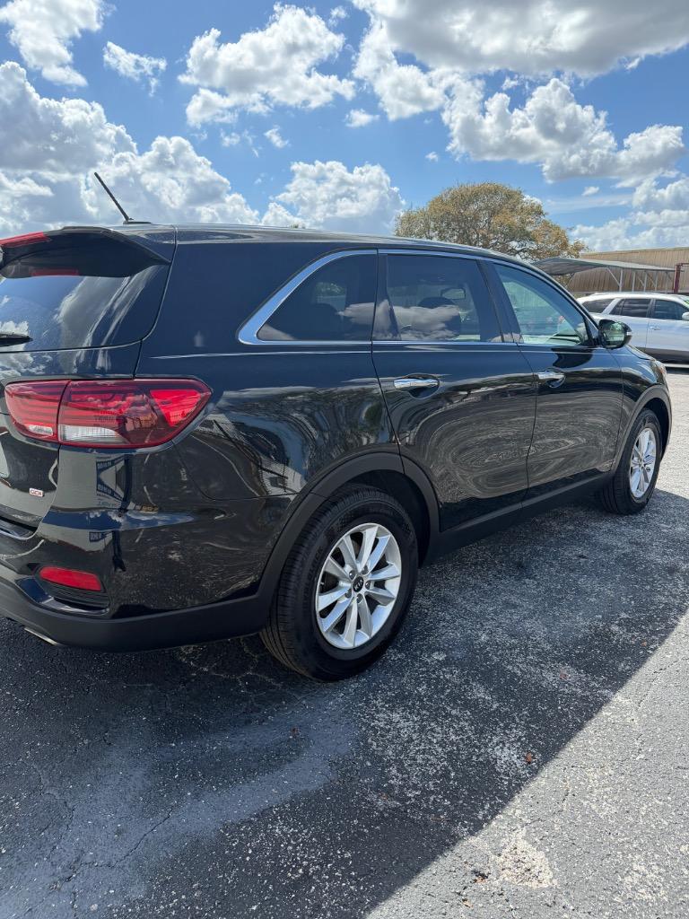2020 Kia Sorento - $18,990