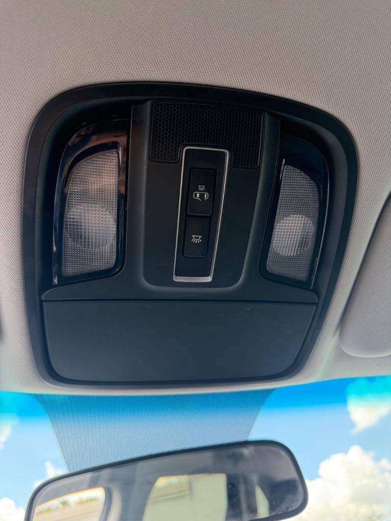 2020 Kia Sorento - $18,990