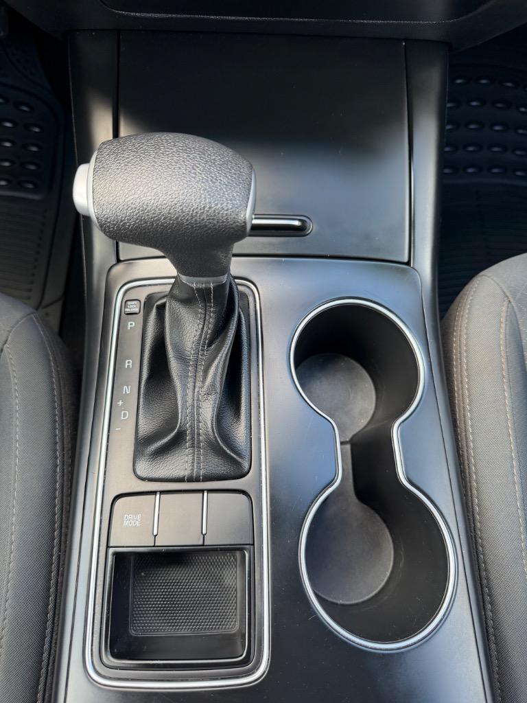 2020 Kia Sorento - $18,990