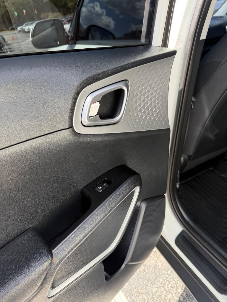 2022 Kia Soul - $14,990