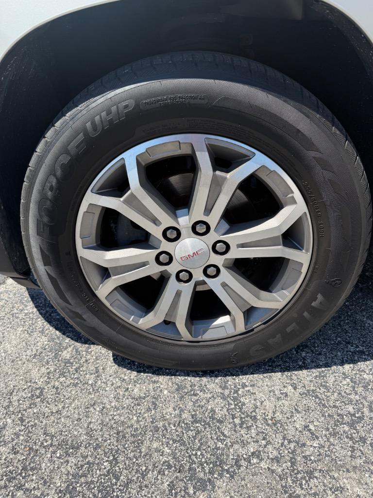 2015 GMC Acadia - $10,990