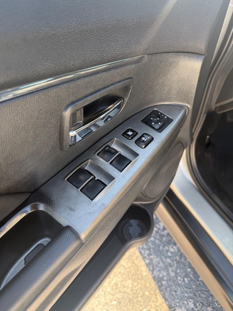 2019 Mitsubishi Outlander - $11,990