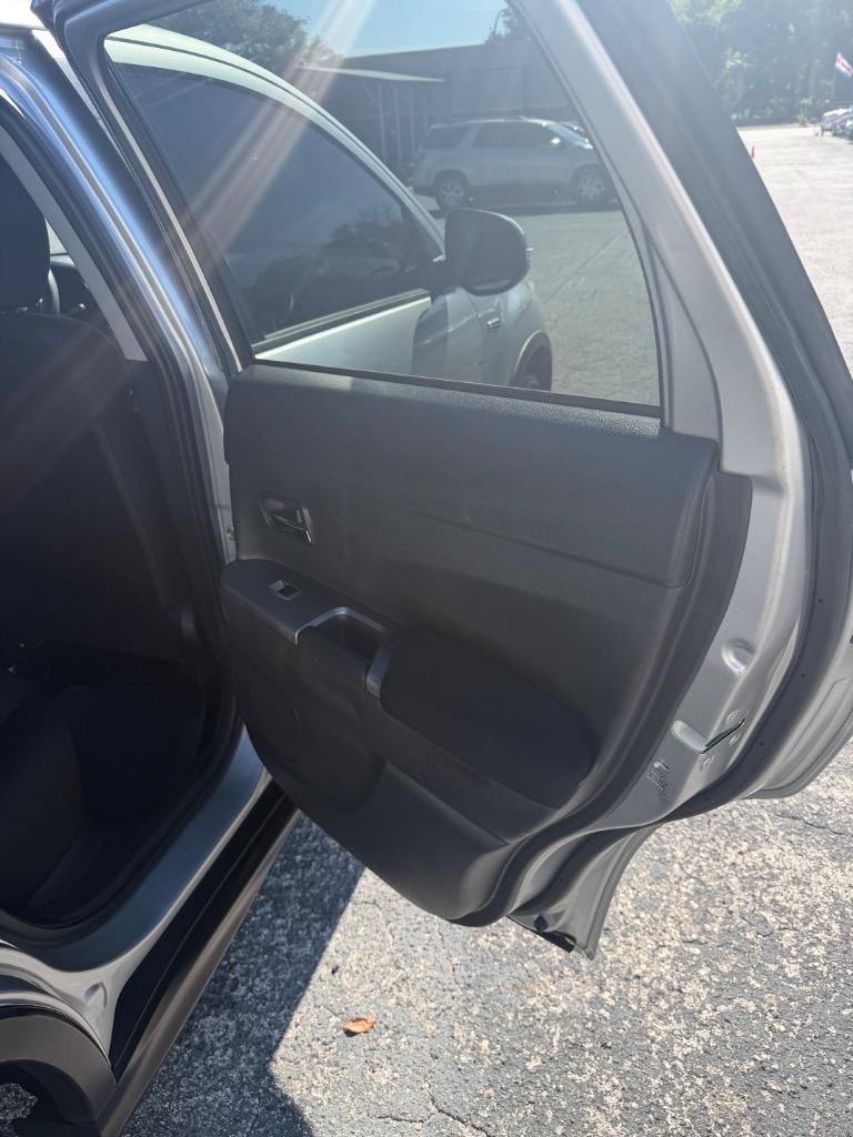 2019 Mitsubishi Outlander - $11,990