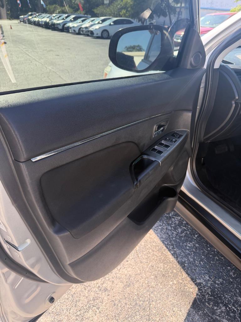 2019 Mitsubishi Outlander - $11,990