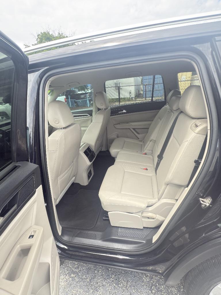 2019 Volkswagen Atlas - $17,990