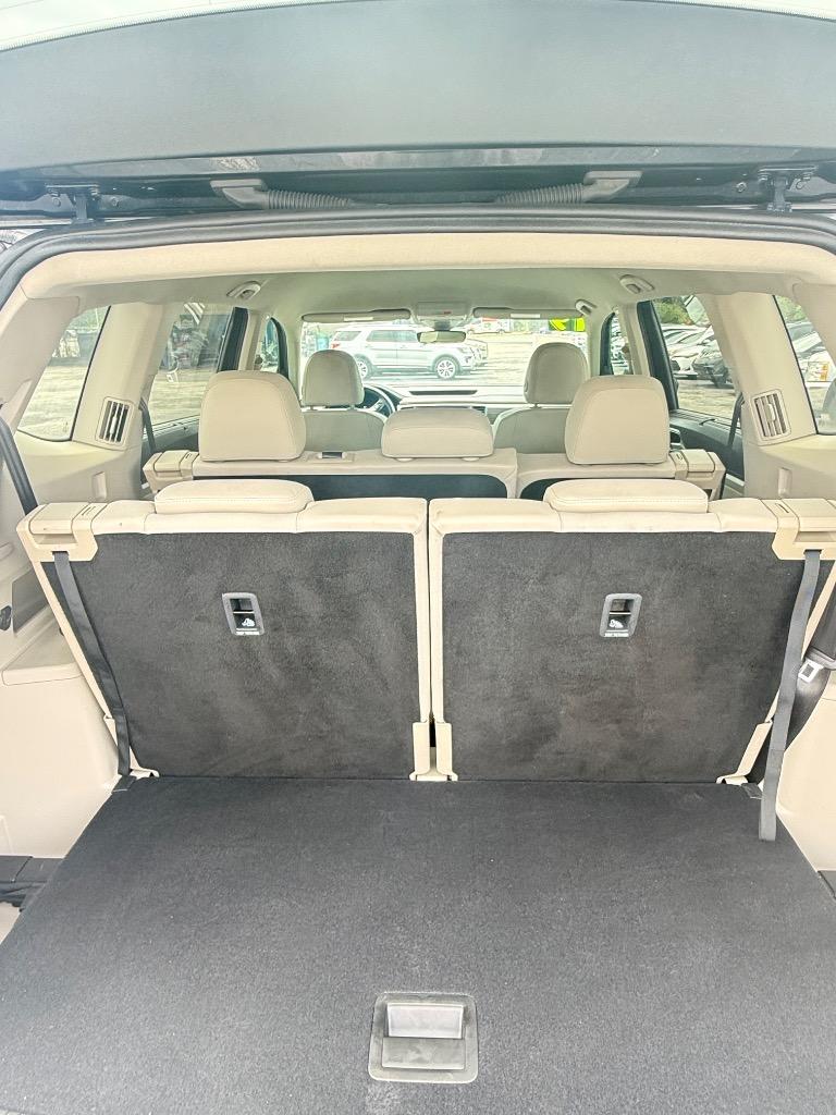 2019 Volkswagen Atlas - $17,990