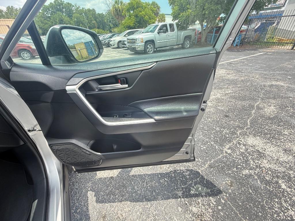 2020 Toyota RAV4 - $19,990