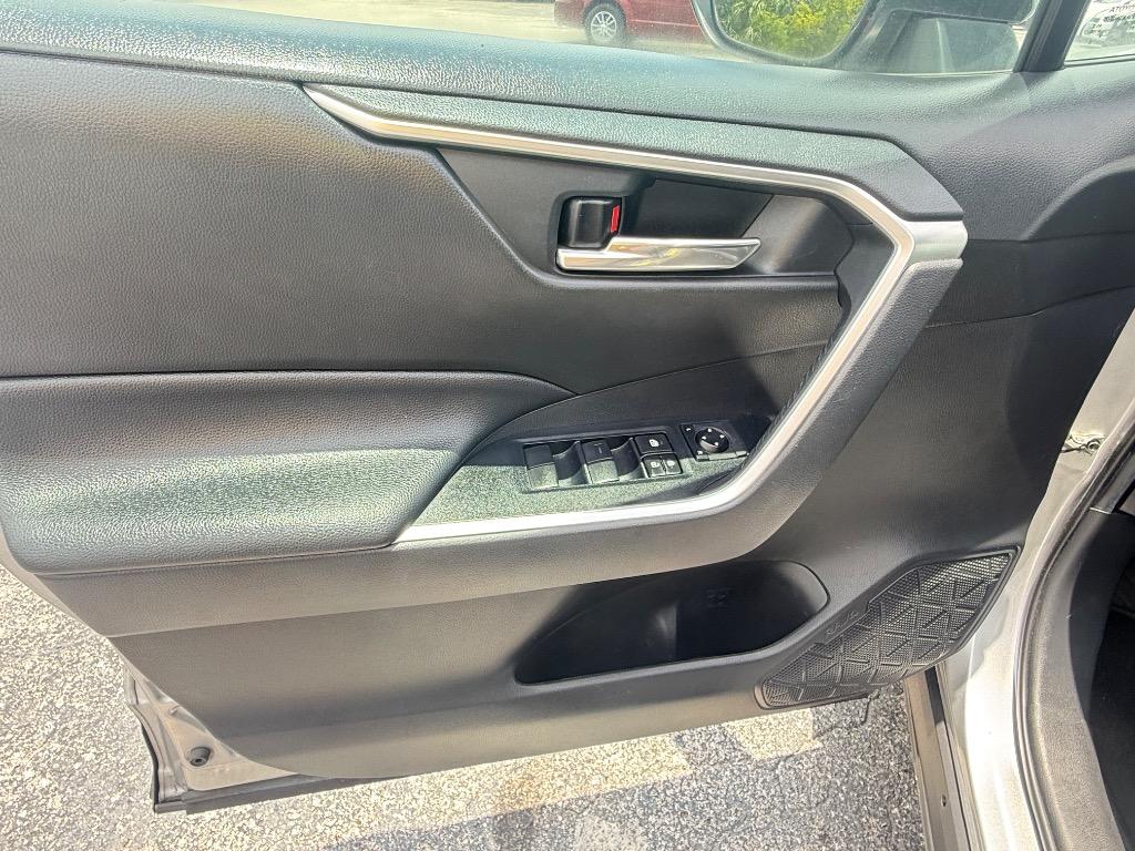 2020 Toyota RAV4 - $19,990