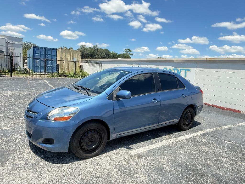 2007 Toyota Yaris - $4,990