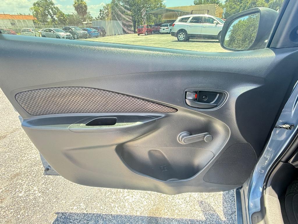 2007 Toyota Yaris - $4,990