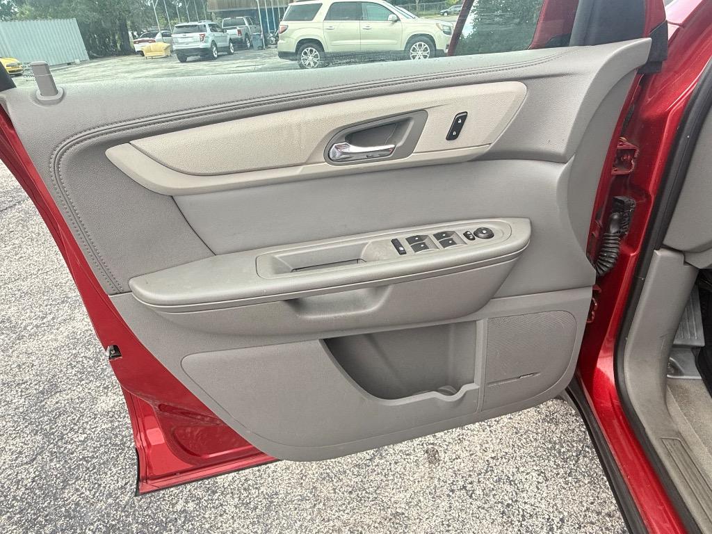 2014 Chevrolet Traverse - $9,990