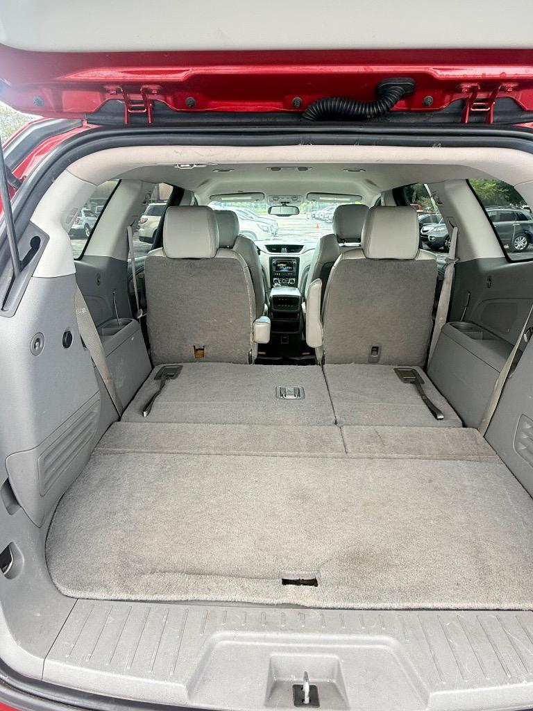 2014 Chevrolet Traverse - $9,990