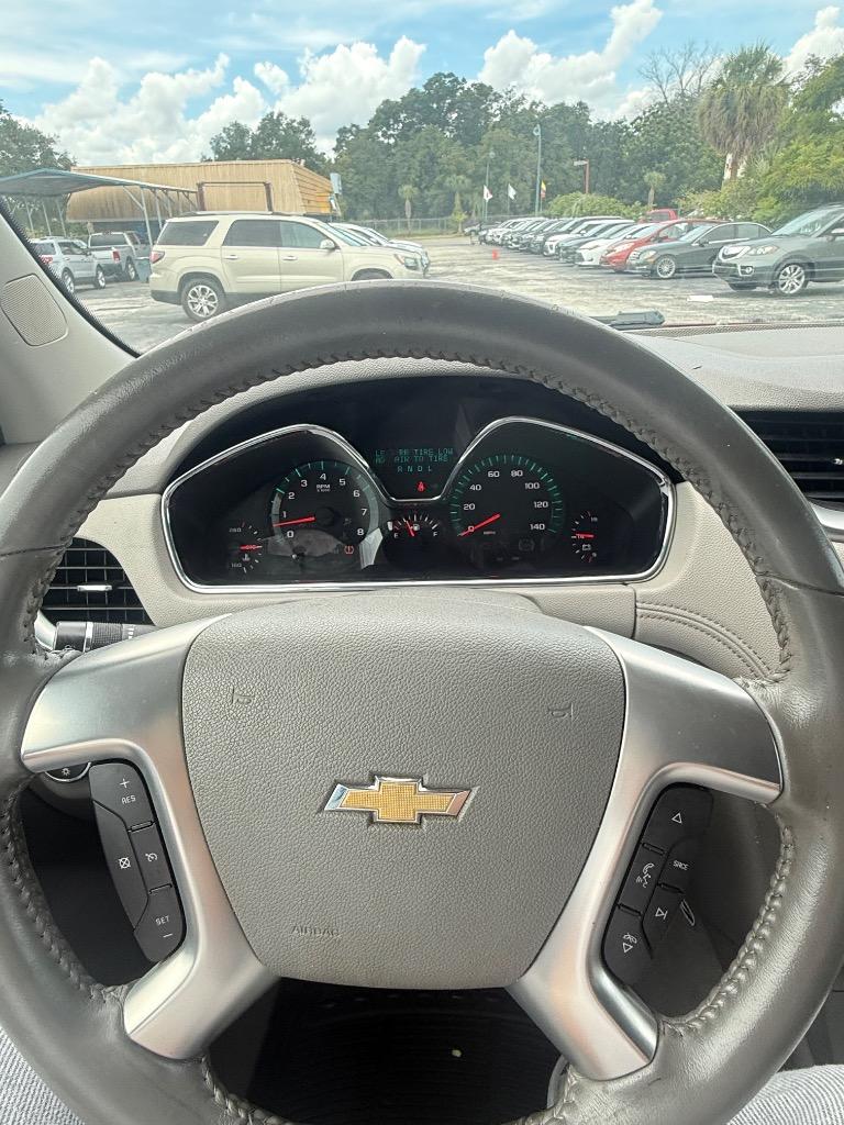 2014 Chevrolet Traverse - $9,990