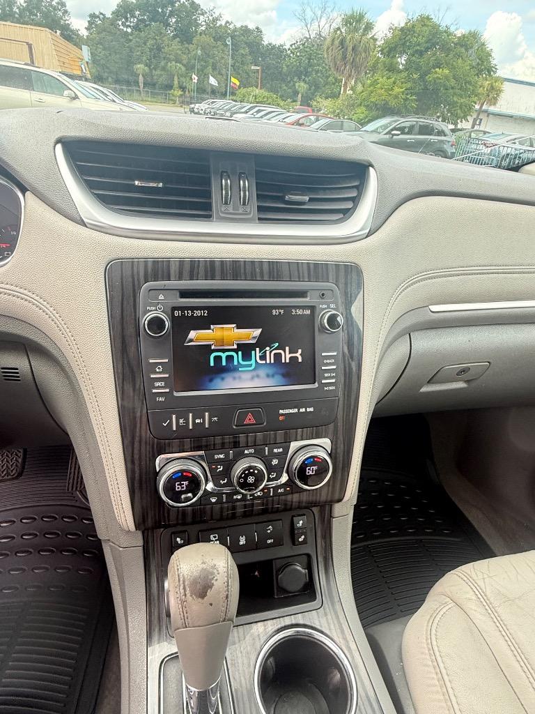 2014 Chevrolet Traverse - $9,990