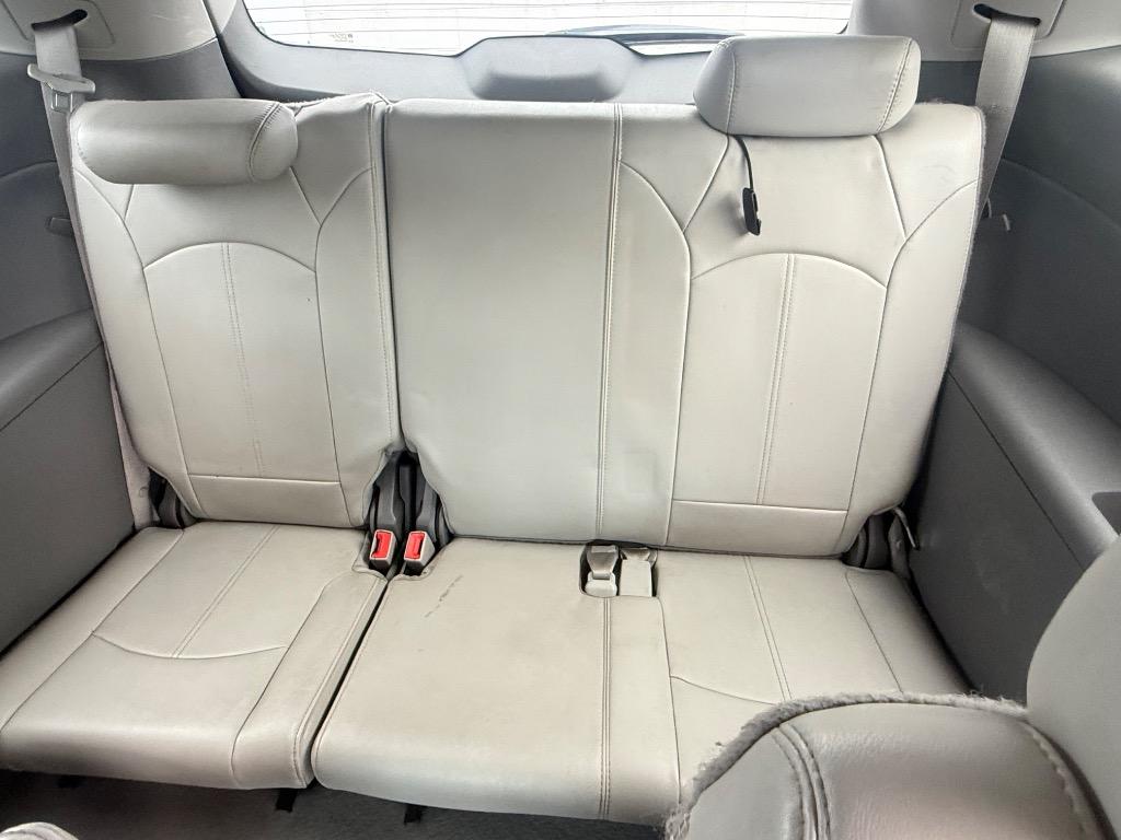 2014 Chevrolet Traverse - $9,990