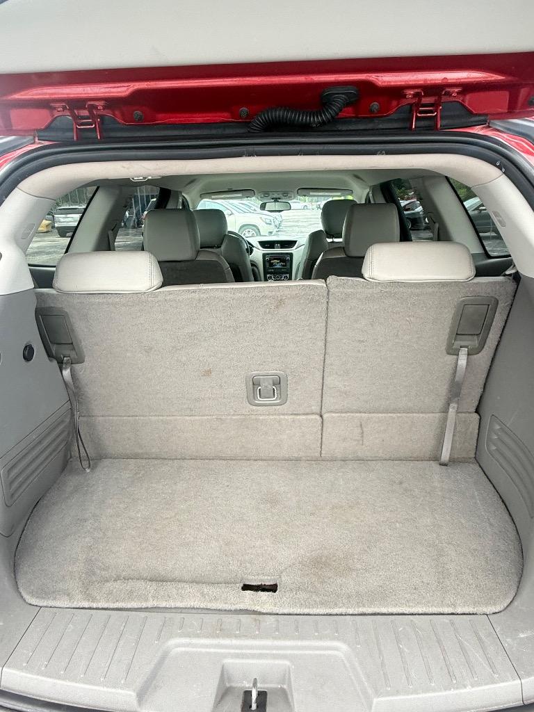 2014 Chevrolet Traverse - $9,990