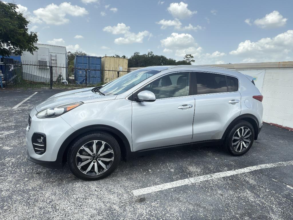 2017 Kia Sportage - $11,990