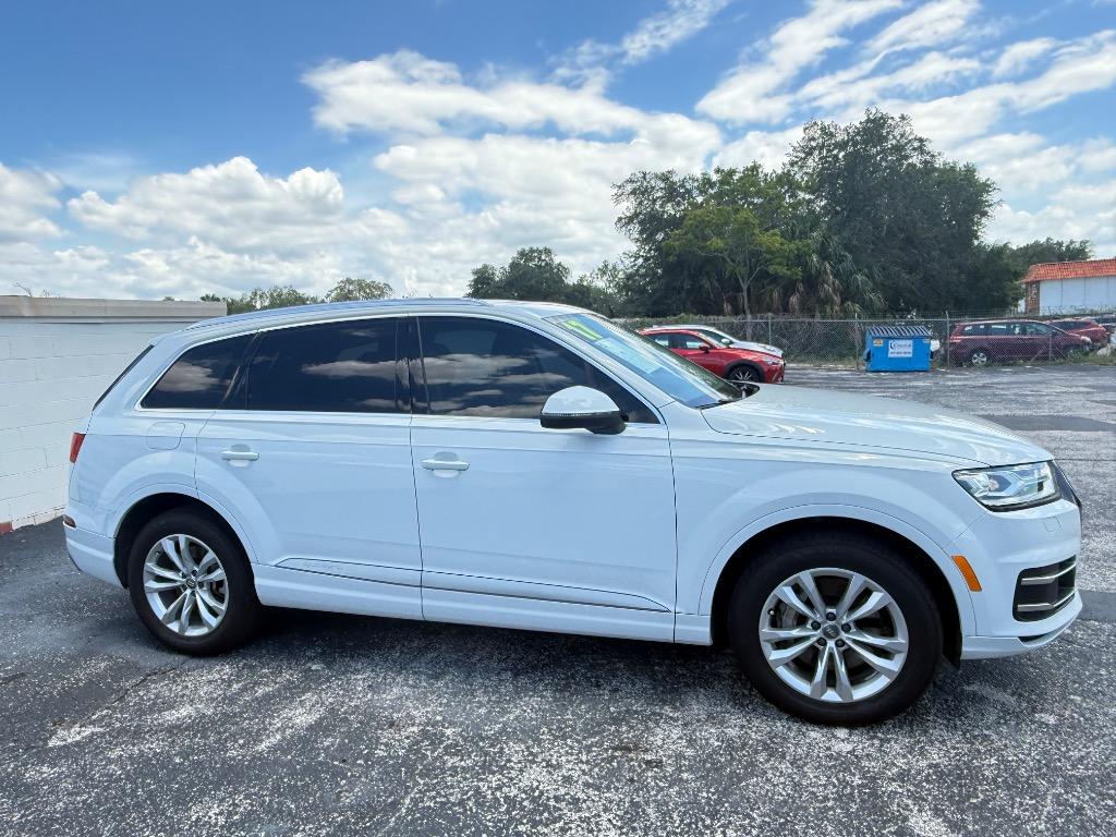 2017 Audi Q7 - $16,990
