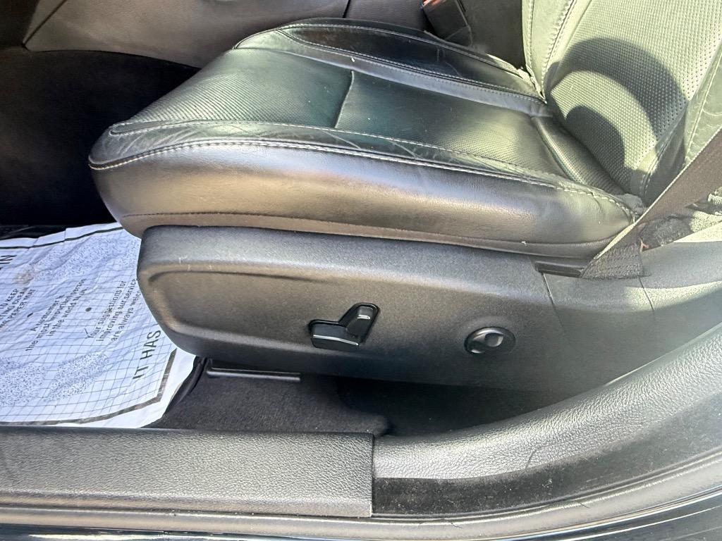 2019 Dodge Charger - $17,990