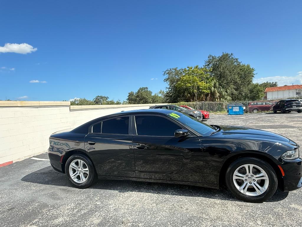 2019 Dodge Charger - $17,990