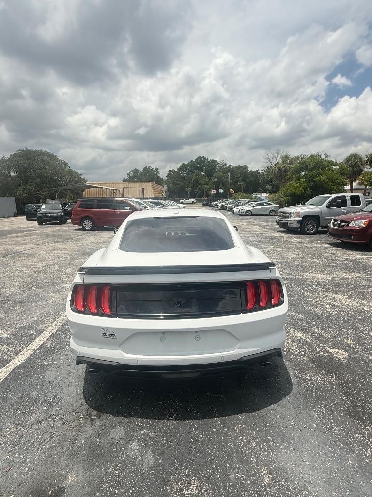 2018 Ford Mustang - $19,990