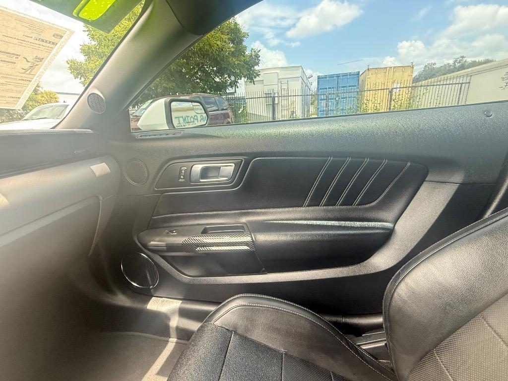 2018 Ford Mustang - $19,990