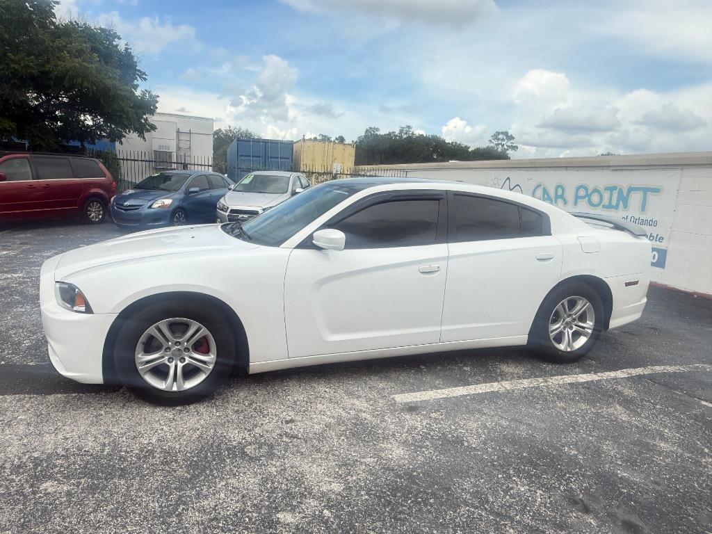 2014 Dodge Charger - $8,990