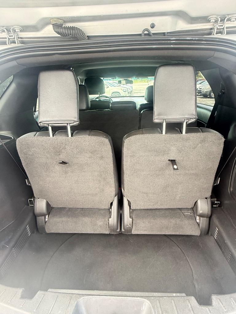 2015 Ford Explorer - $11,990