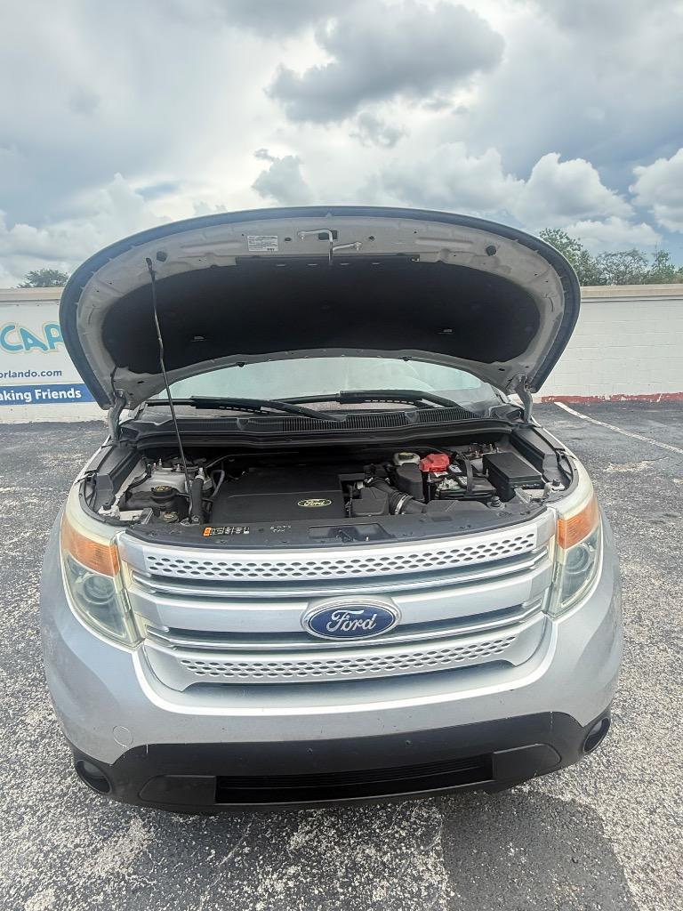 2015 Ford Explorer - $11,990
