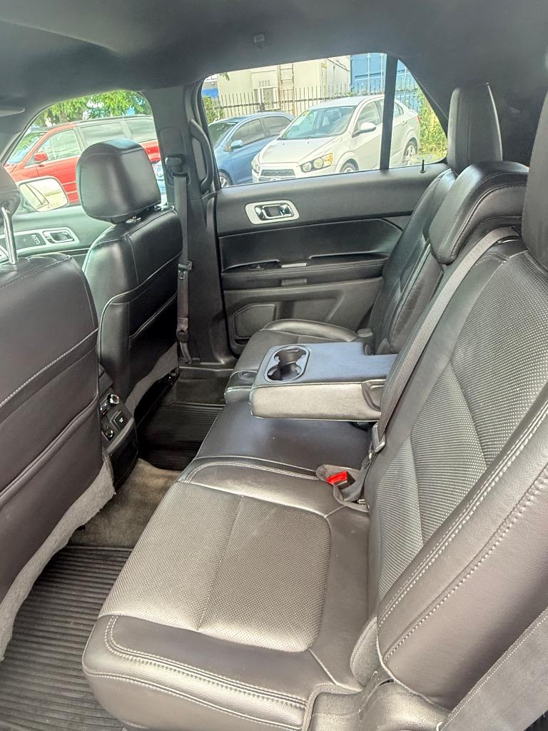 2015 Ford Explorer - $11,990