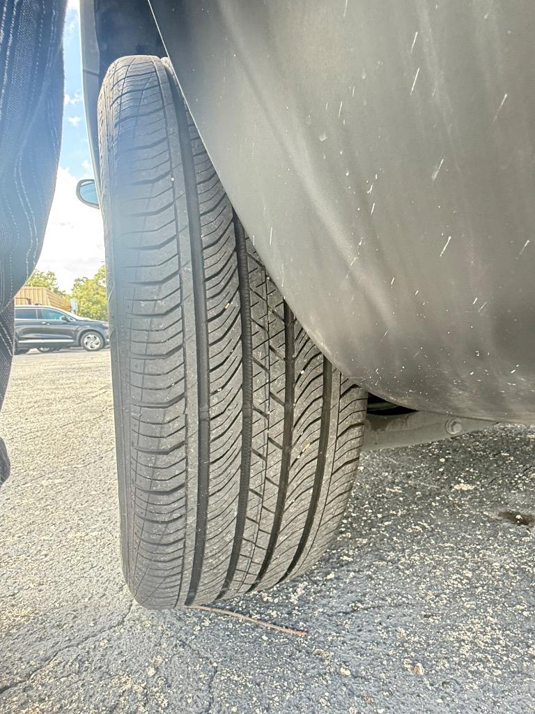 2019 Jeep Cherokee - $15,990