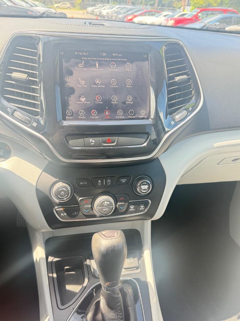 2019 Jeep Cherokee - $15,990