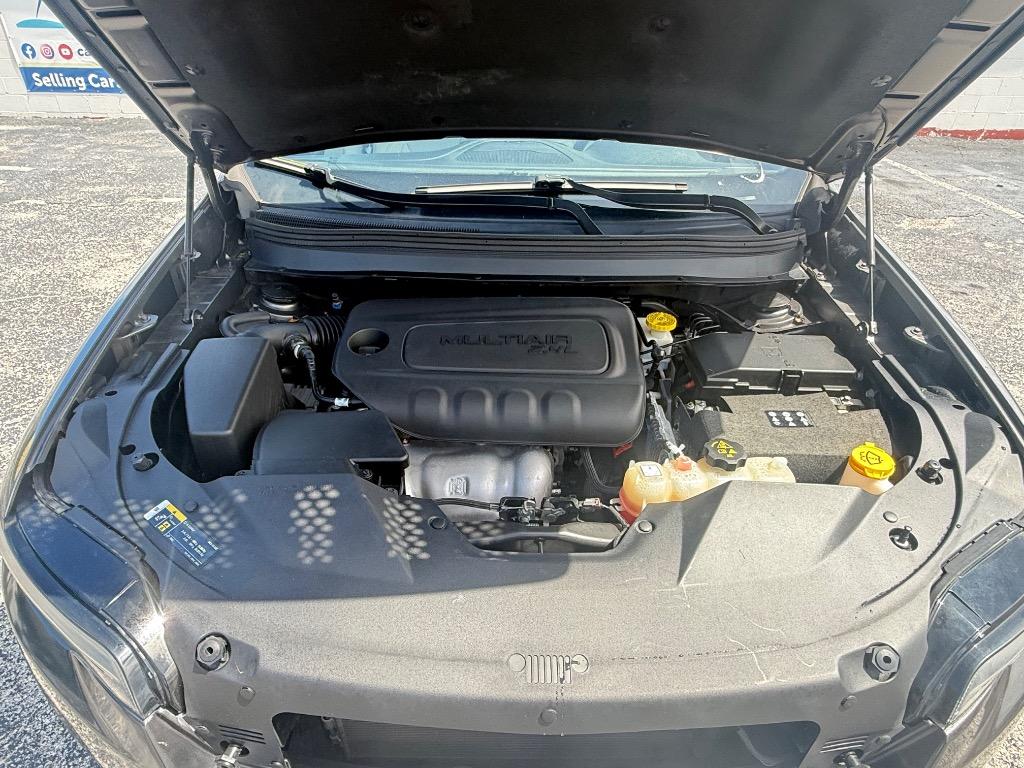 2019 Jeep Cherokee - $15,990