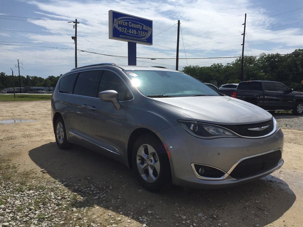 The 2017 Chrysler Pacifica Touring L Plus photos