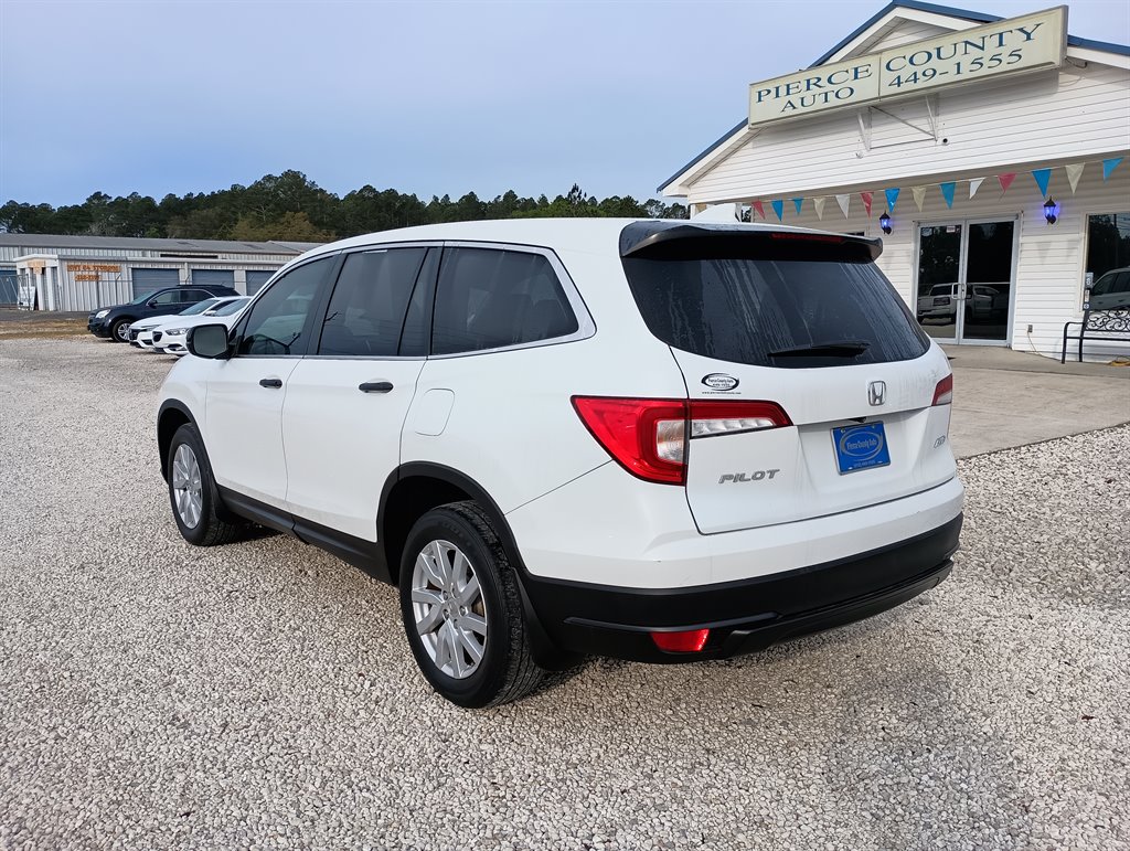 2020 Honda Pilot LX photo