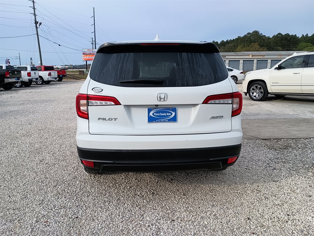 2020 Honda Pilot LX photo